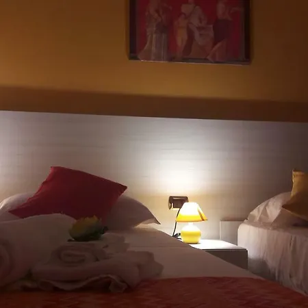 Oda ve Kahvaltı Cornelia 3*